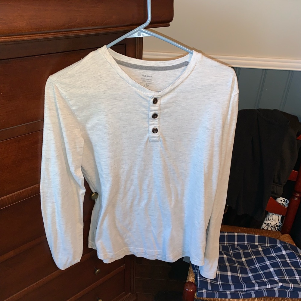 Thin long-sleeve shirt